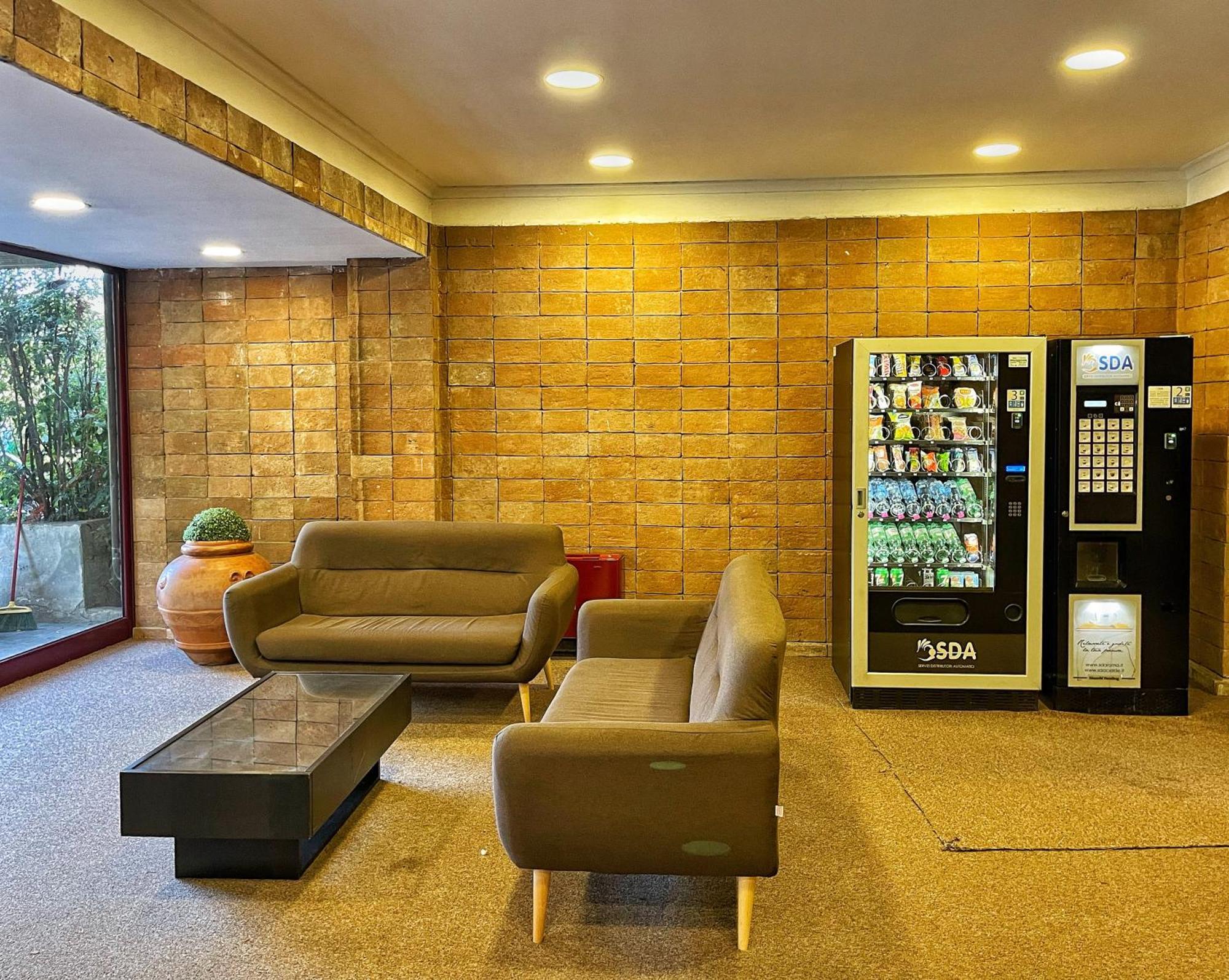 רומא Modern Apartment 10 Min Vatican Parking&Pool מראה חיצוני תמונה
