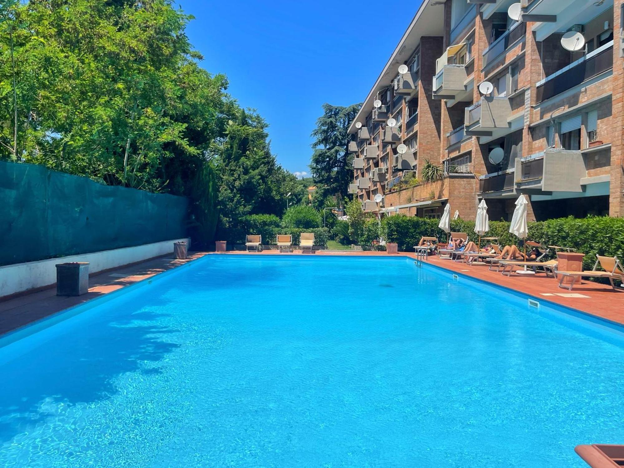 רומא Modern Apartment 10 Min Vatican Parking&Pool מראה חיצוני תמונה